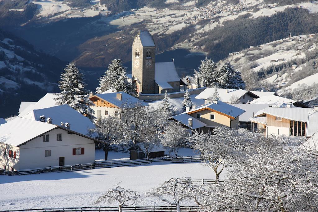 Gasthaus St. Valentin Chiusa Luaran gambar