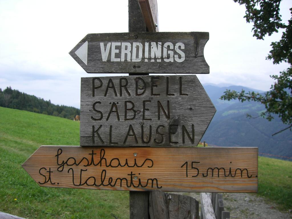 Gasthaus St. Valentin Chiusa Luaran gambar