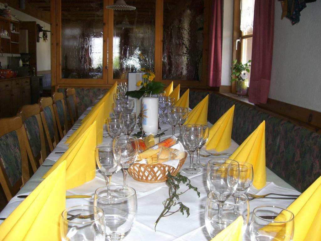 Gasthaus St. Valentin Chiusa Luaran gambar